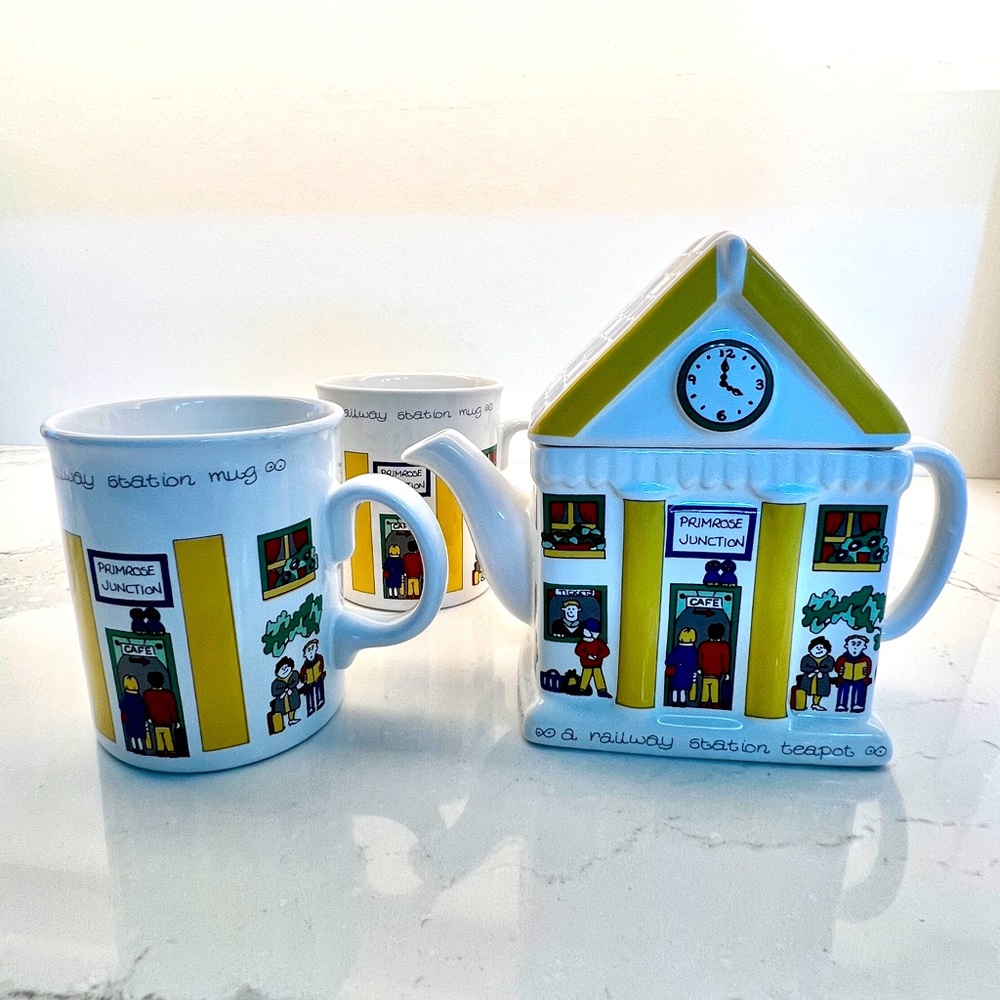Wade England - Railway Station Tea Pot and Mug Set